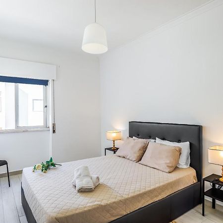 Sleeptubal Moderne Accommodatie Alhos Vedros Екстериор снимка