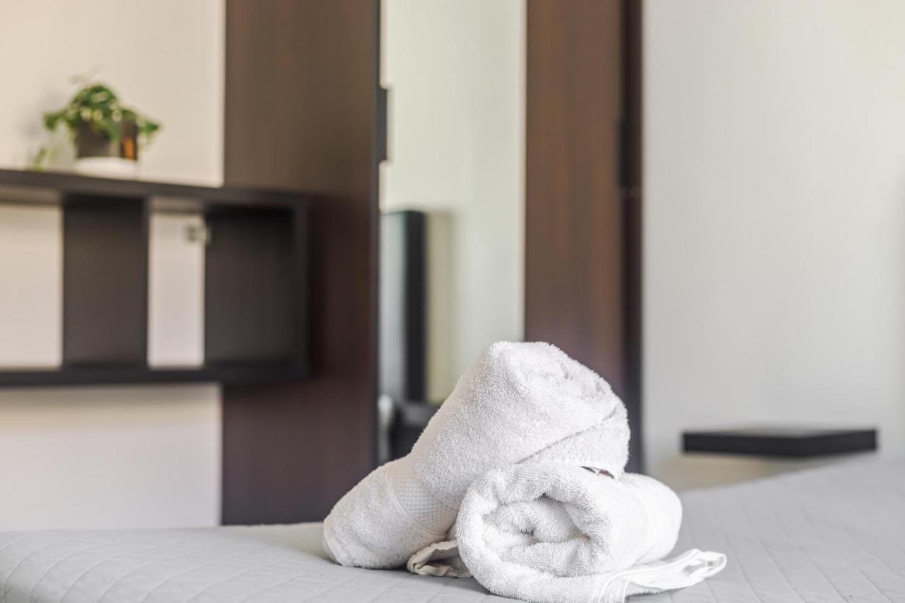 Sleeptubal Moderne Accommodatie Alhos Vedros Екстериор снимка