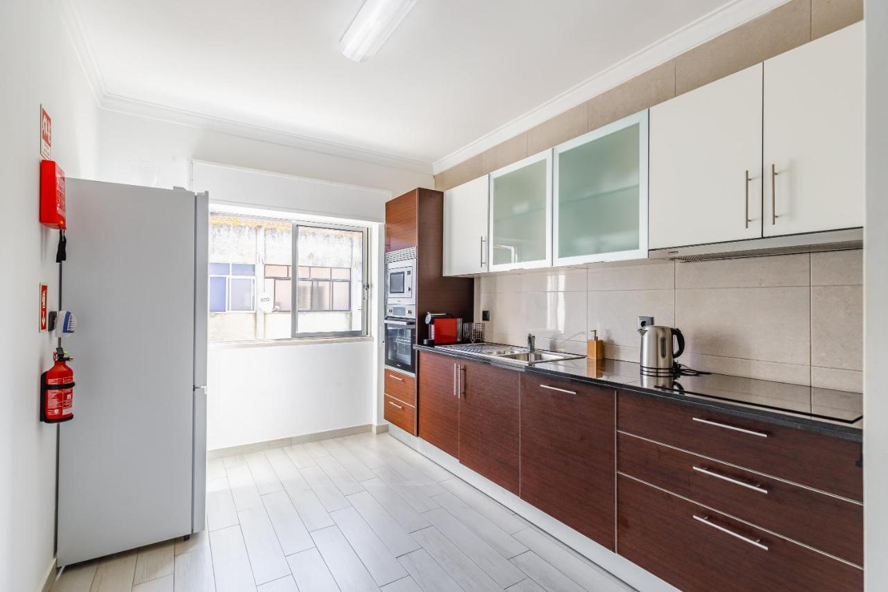 Sleeptubal Moderne Accommodatie Alhos Vedros Екстериор снимка